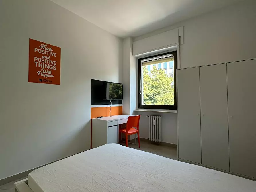 Immagine 2 di Camera in affitto  in Lungadige Capuleti a Verona