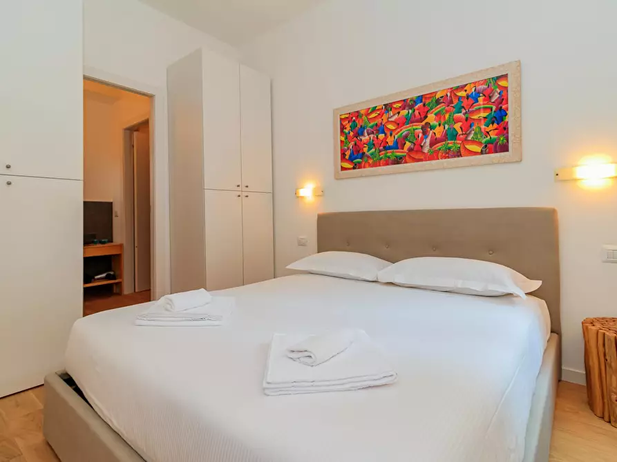 Immagine 2 di Appartamento in affitto  in Via Guglielmo Silva a Milano