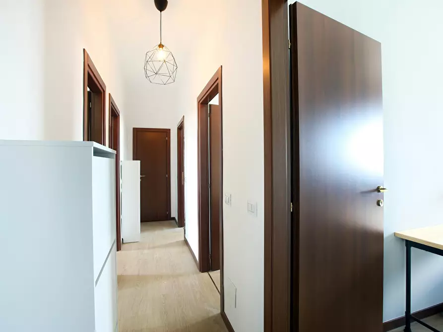 Immagine 8 di Camera in affitto  in Via Benjamin Constant a Milano