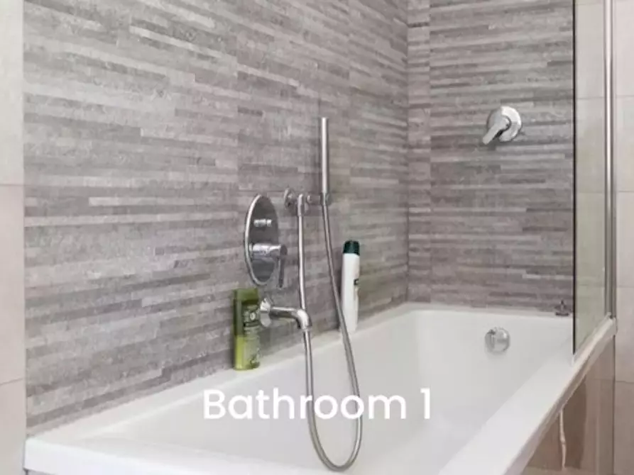 Immagine 7 di Camera in affitto  in Via Andrea Sacchi a Roma