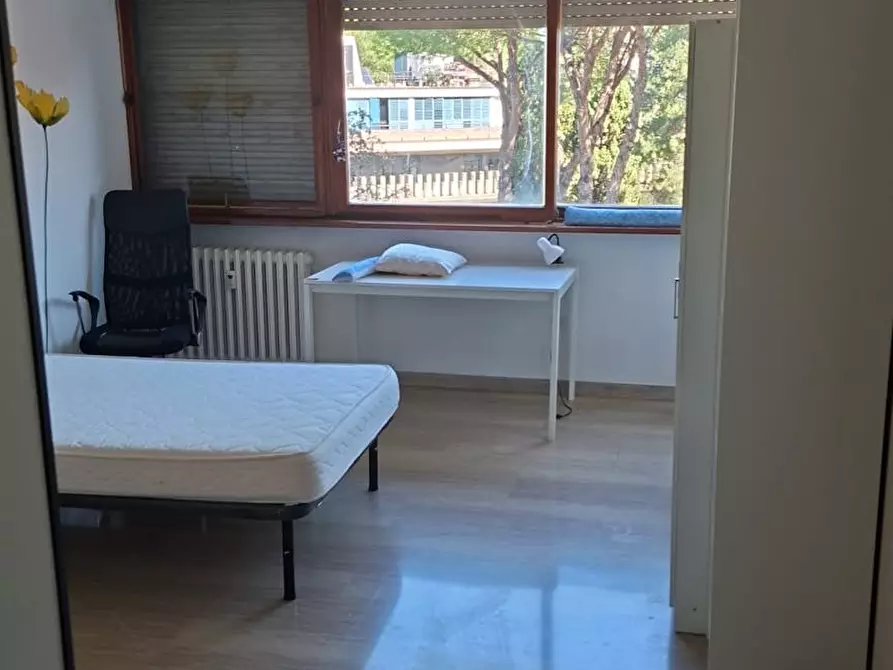 Immagine 2 di Camera in affitto  in Via Luigi Arbib Pascucci a Roma