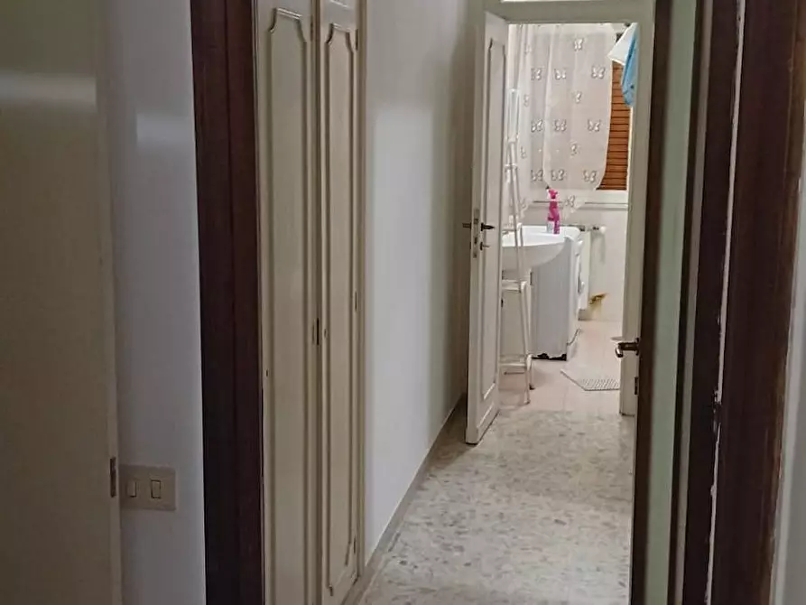 Immagine 5 di Camera in affitto  in Via Felice Poggi a Roma