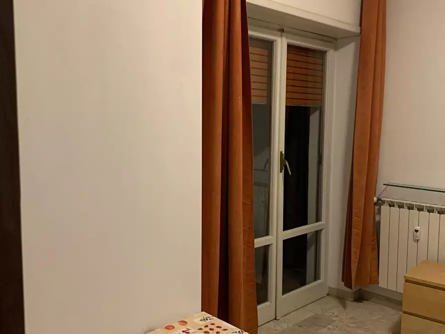 Immagine 3 di Camera in affitto  in Via Felice Poggi a Roma
