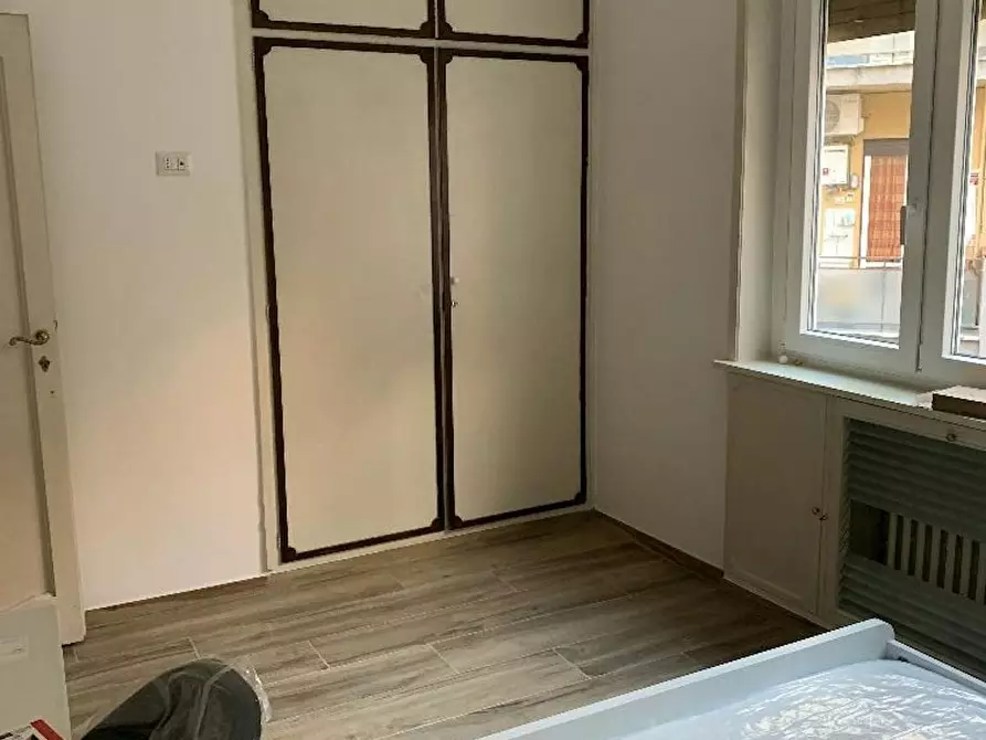 Immagine 1 di Camera in affitto  in Via di San Tommaso d'Aquino a Roma