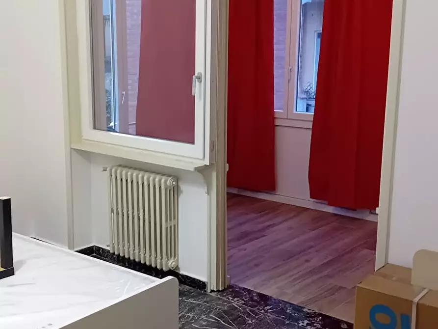 Immagine 6 di Camera in affitto  in Via di San Tommaso d'Aquino a Roma