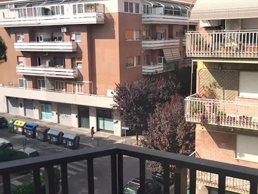 Immagine 4 di Camera in affitto  in Via Felice Poggi a Roma