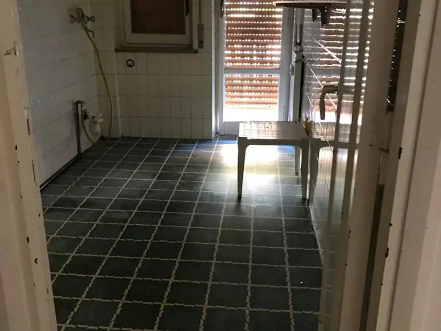 Immagine 8 di Camera in affitto  in Via Felice Poggi a Roma