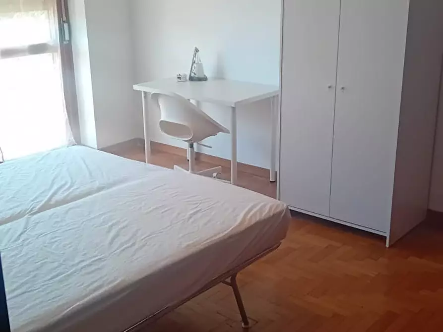 Immagine 2 di Camera in affitto  in Via Riccardo Forster a Roma