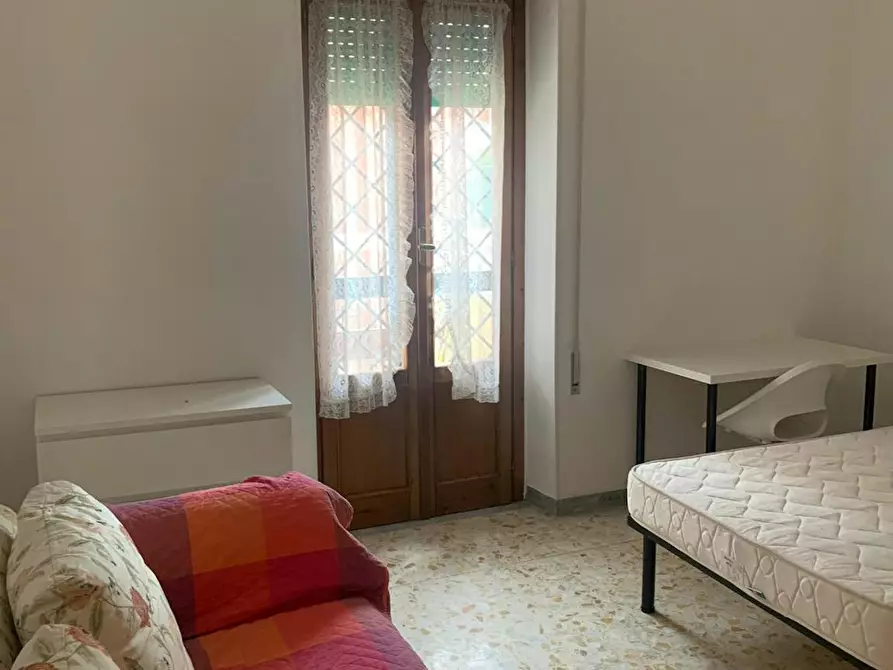 Immagine 3 di Camera in affitto  in Via della Farfalla a Roma