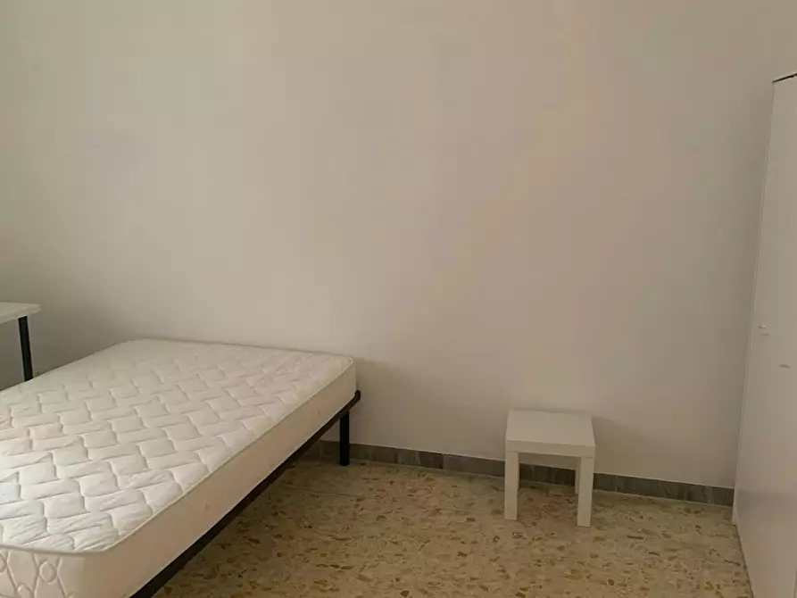 Immagine 2 di Camera in affitto  in Via della Farfalla a Roma