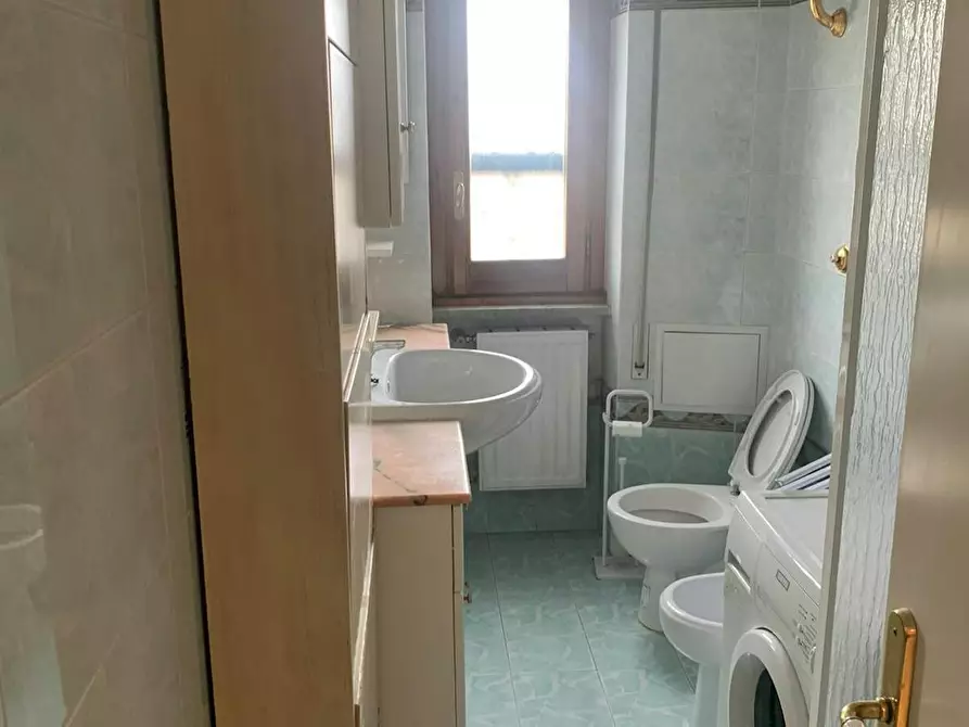 Immagine 5 di Camera in affitto  in Via della Farfalla a Roma