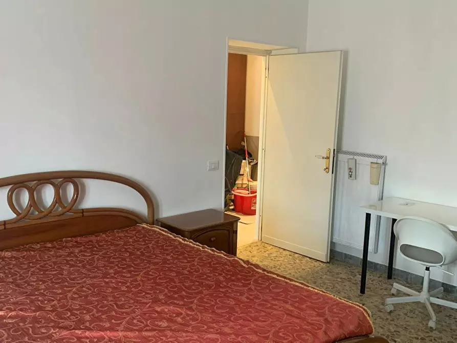 Immagine 2 di Camera in affitto  in Via della Farfalla a Roma