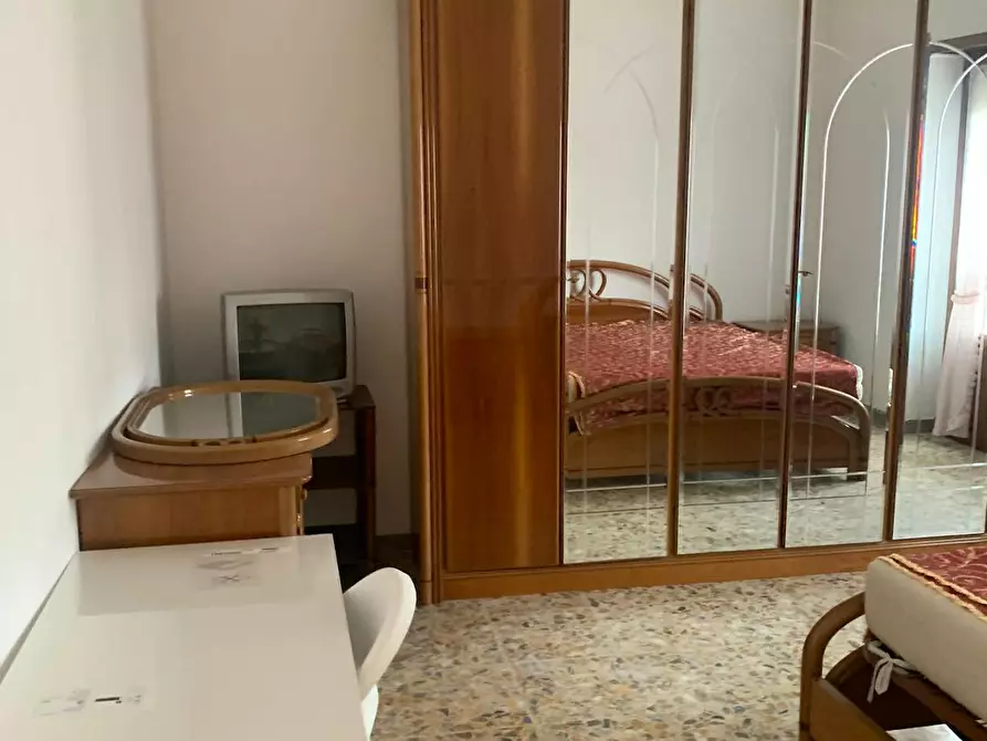 Immagine 3 di Camera in affitto  in Via della Farfalla a Roma