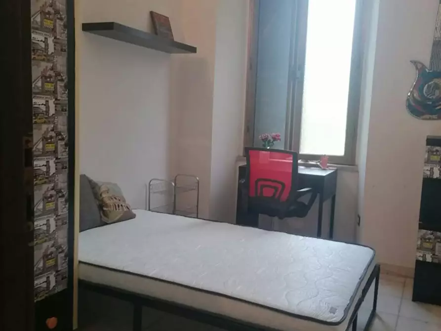 Immagine 9 di Camera in affitto  in Viale Aurelio Saffi a Roma