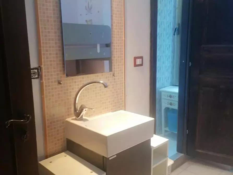 Immagine 10 di Camera in affitto  in Viale Aurelio Saffi a Roma