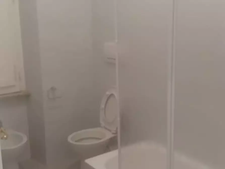 Immagine 8 di Camera in affitto  in Via Panaro a Roma
