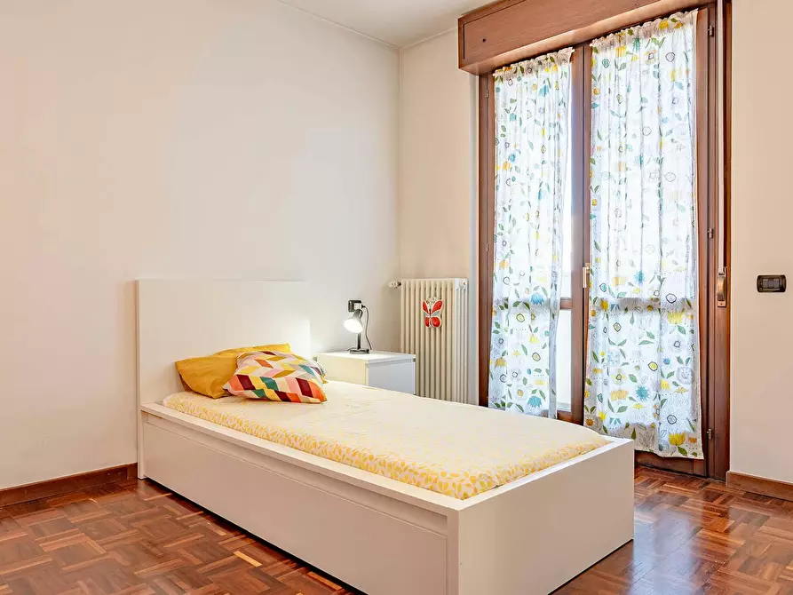 Immagine 1 di Camera in affitto  in Via Luigi Ornato a Milano