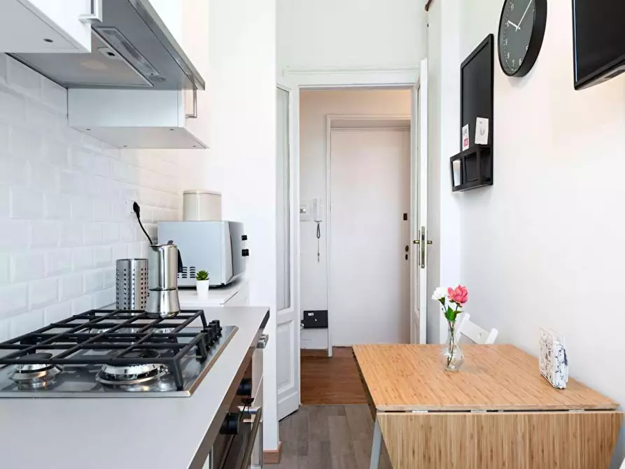 Immagine 8 di Camera in affitto  in Via Francesco Petrarca a Milano