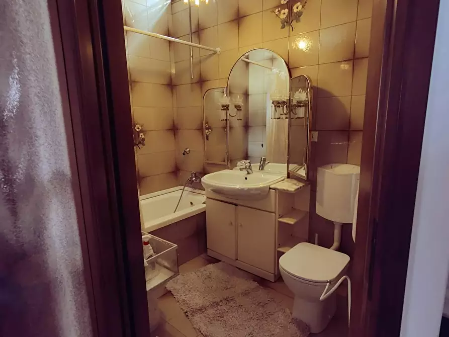 Immagine 4 di Camera condivisa in affitto  in Via Chiesanuova a Padova