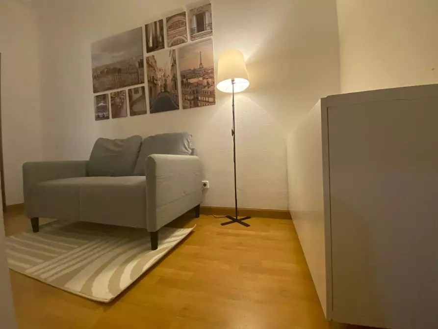Immagine 9 di Camera in affitto  in Calle del Príncipe de Vergara a Madrid