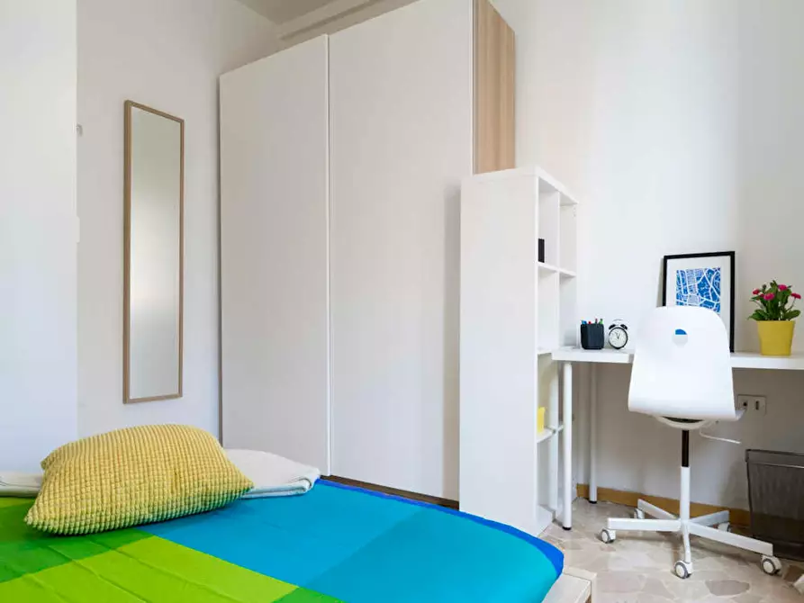 Immagine 6 di Camera in affitto  in Via Salvatore Barzilai a Milano