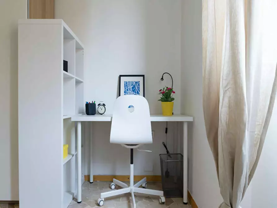 Immagine 5 di Camera in affitto  in Via Salvatore Barzilai a Milano