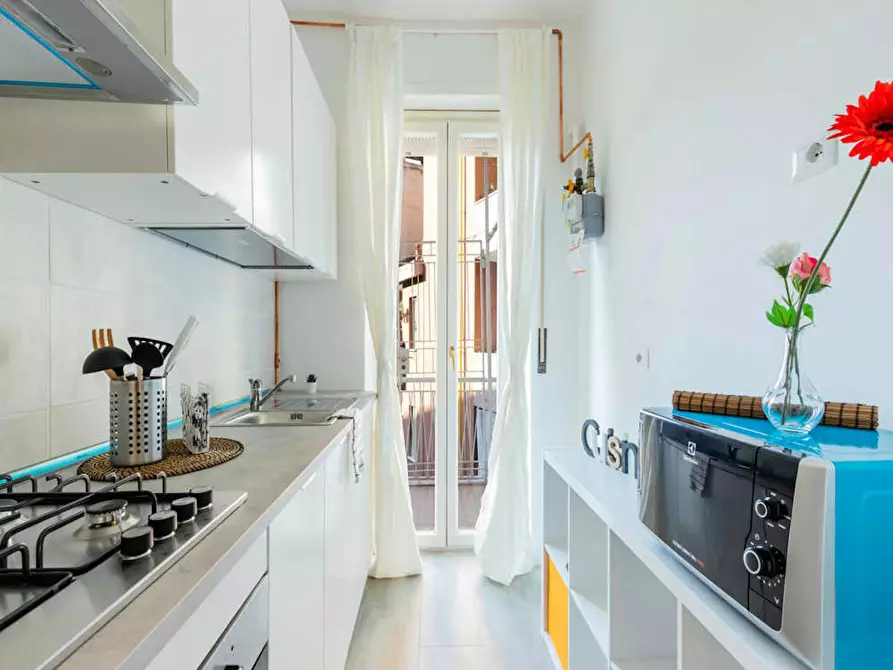 Immagine 8 di Camera in affitto  in Via Montepulciano a Milano