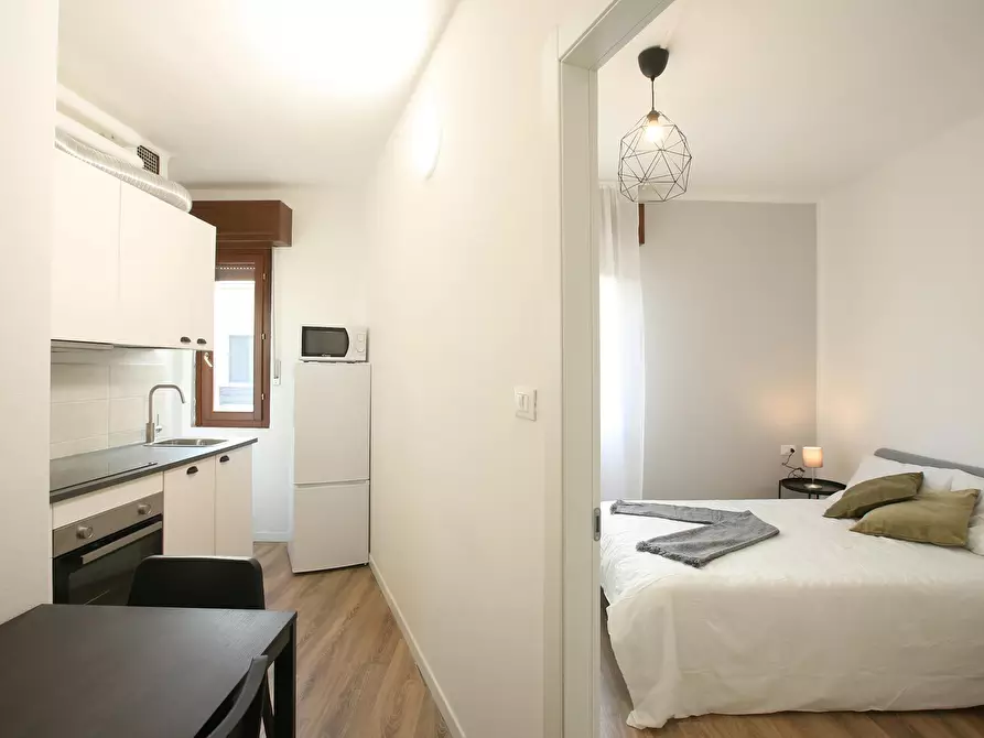 Immagine 10 di Camera in affitto  in Via Giuseppe Soli a Modena