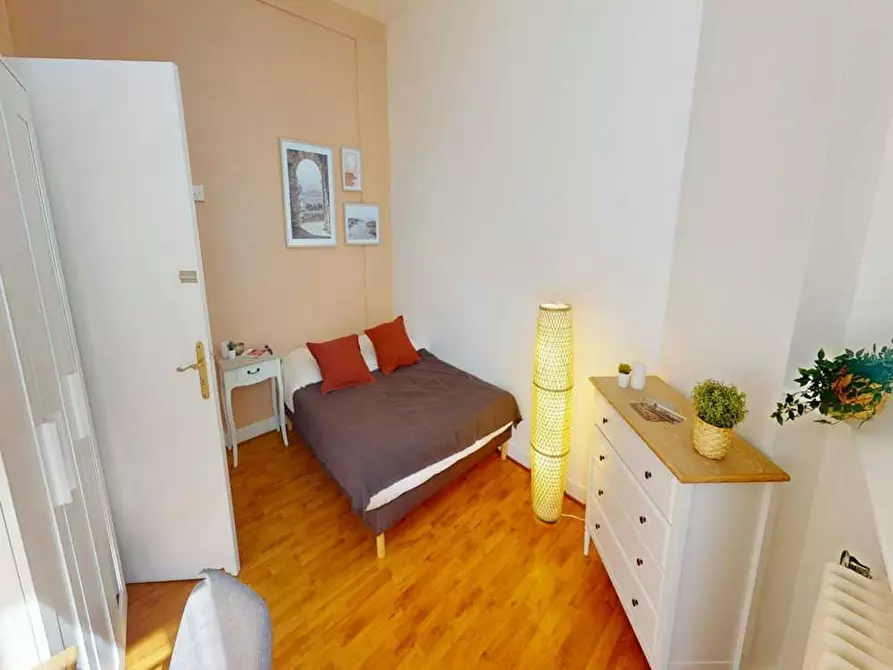 Immagine 1 di Camera in affitto  in Rue du Jardin public a Bordeaux