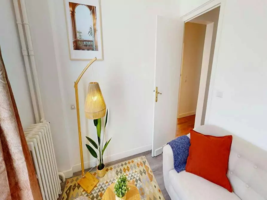 Immagine 7 di Camera in affitto  in Rue du Jardin public a Bordeaux