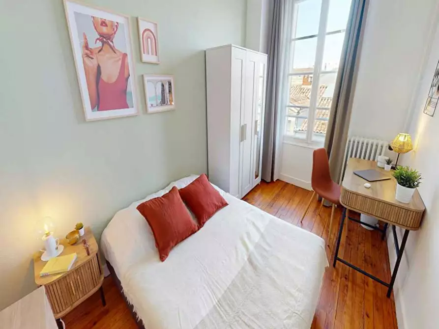 Immagine 1 di Camera in affitto  in Rue du Jardin public a Bordeaux