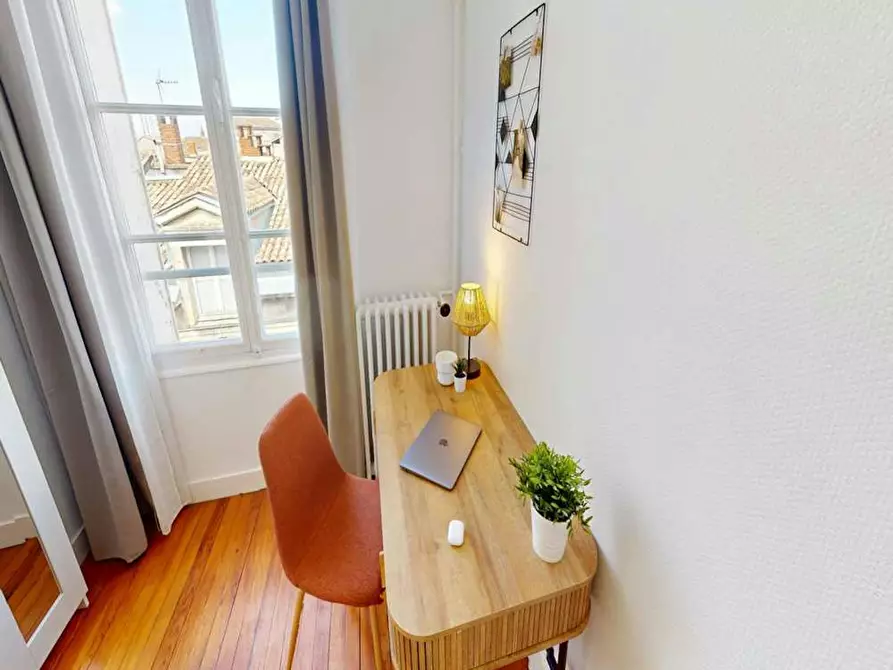 Immagine 5 di Camera in affitto  in Rue du Jardin public a Bordeaux