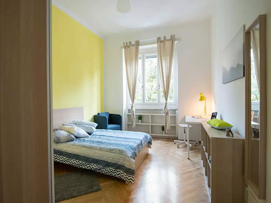 Immagine 2 di Camera in affitto  in Corso Re Umberto a Torino