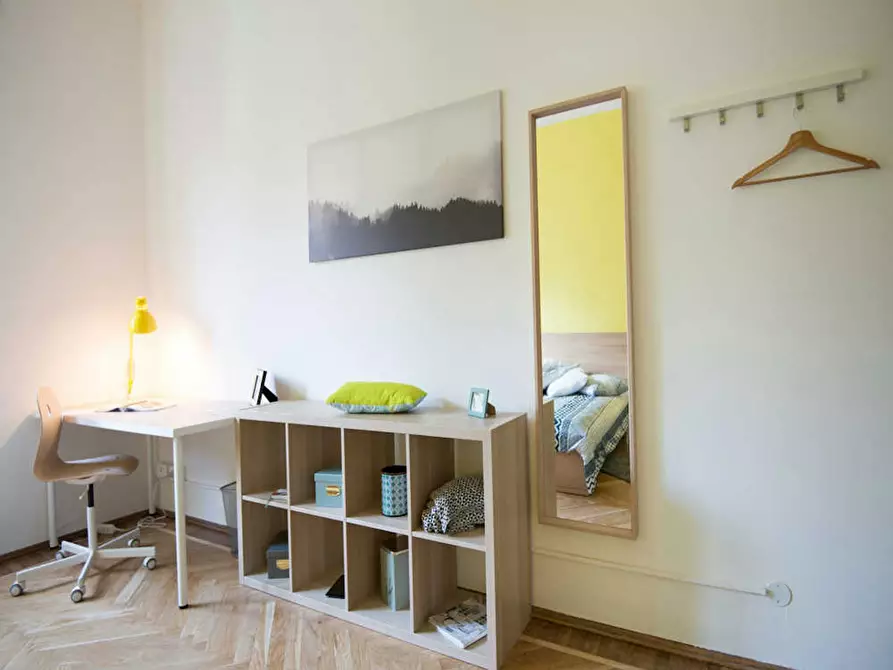 Immagine 6 di Camera in affitto  in Corso Re Umberto a Torino