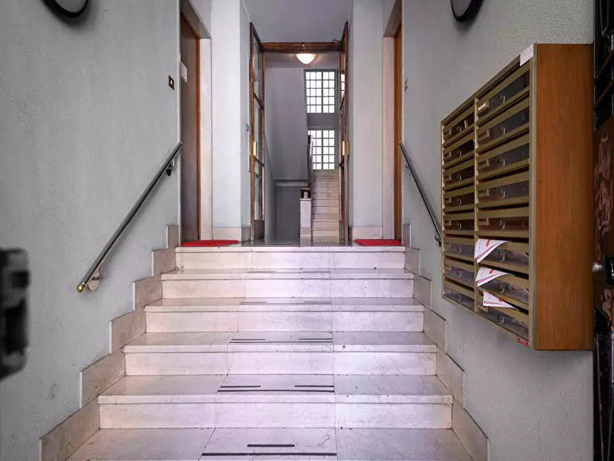 Immagine 9 di Camera in affitto  in Via Felice Casati a Milano