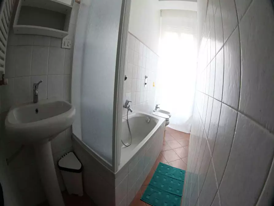 Immagine 10 di Camera in affitto  in Via Felice Casati a Milano