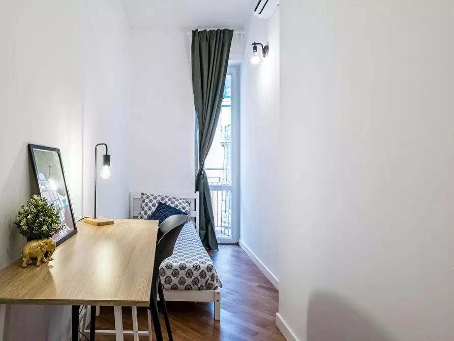 Immagine 5 di Camera in affitto  in Via Sebino a Milano