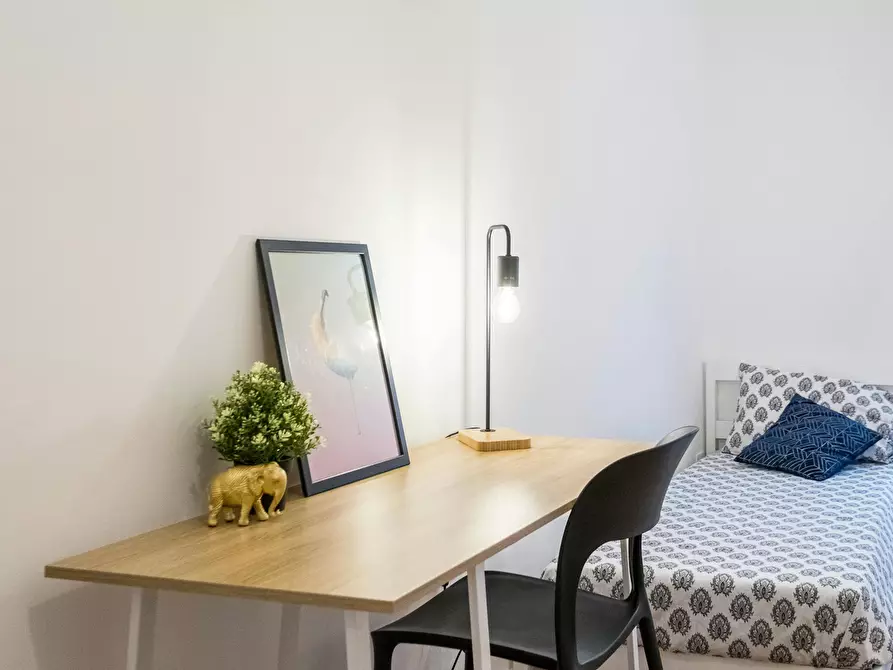 Immagine 2 di Camera in affitto  in Via Sebino a Milano