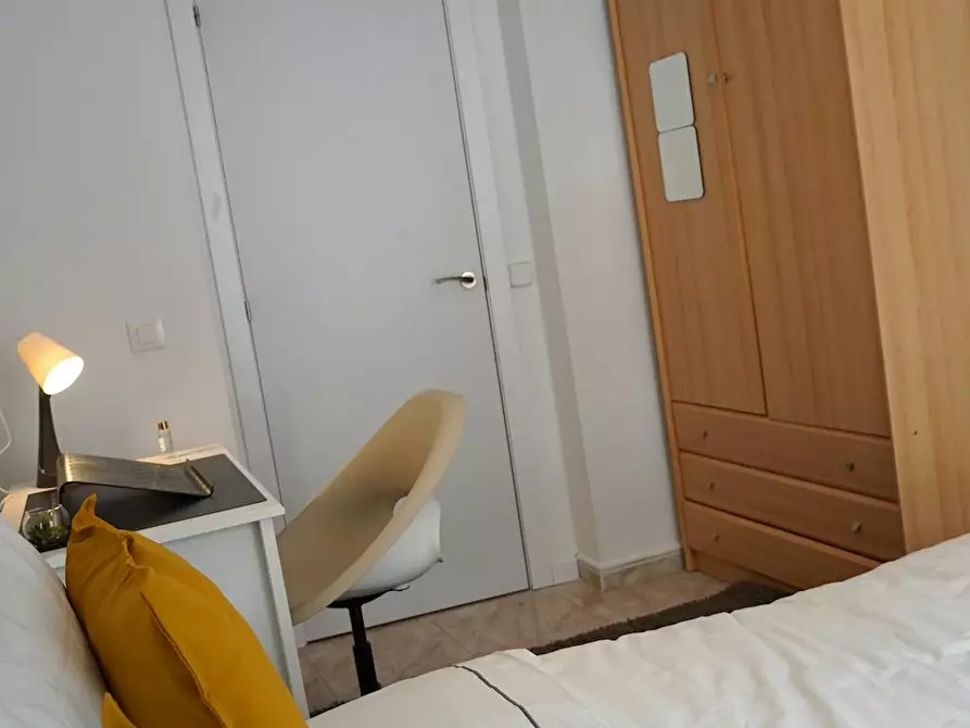 Immagine 8 di Camera in affitto  in Calle de Santa Brígida a Madrid