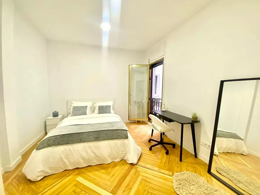 Immagine 1 di Camera in affitto  in Calle de Goya a Madrid