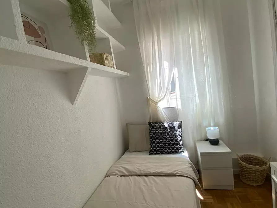 Immagine 5 di Camera in affitto  in Calle de Goya a Madrid