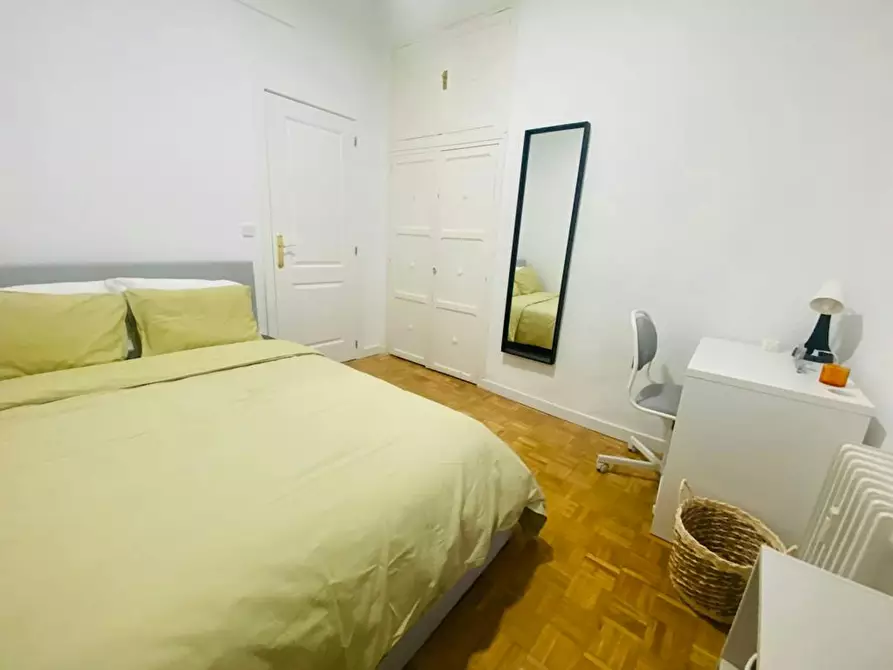 Immagine 4 di Camera in affitto  in Calle de Goya a Madrid