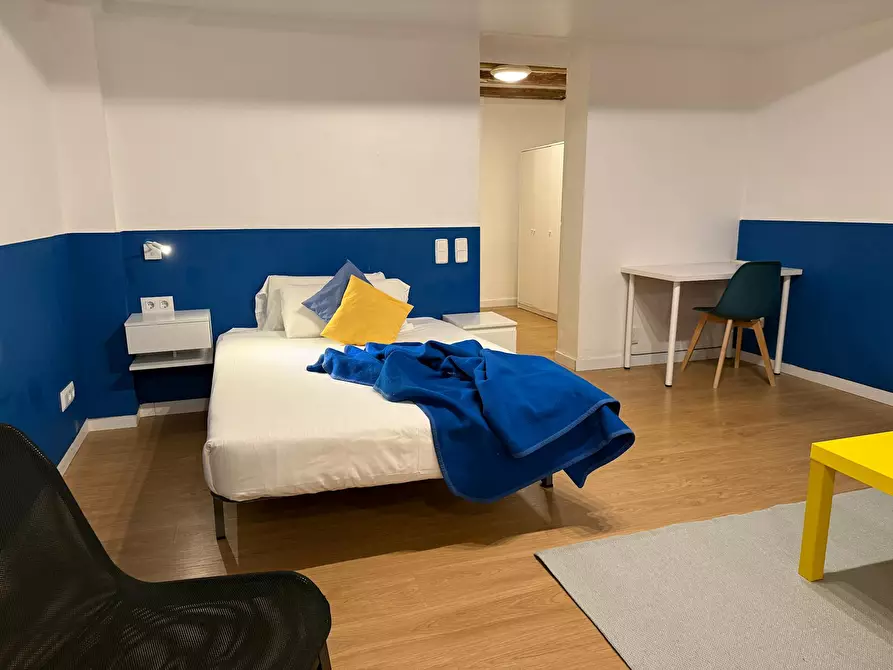 Immagine 4 di Appartamento in affitto  in Carrer de Ferran a Barcelona