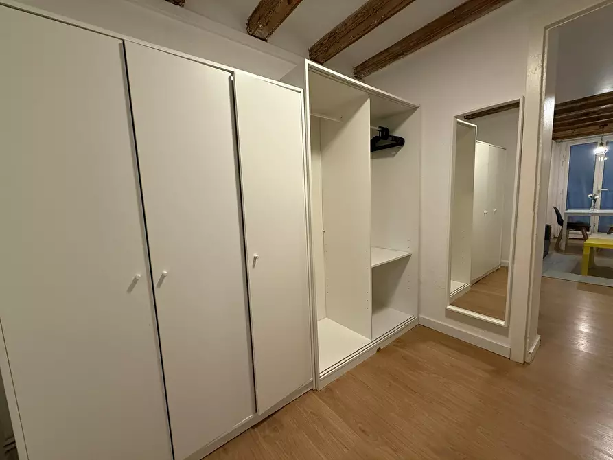 Immagine 9 di Appartamento in affitto  in Carrer de Ferran a Barcelona