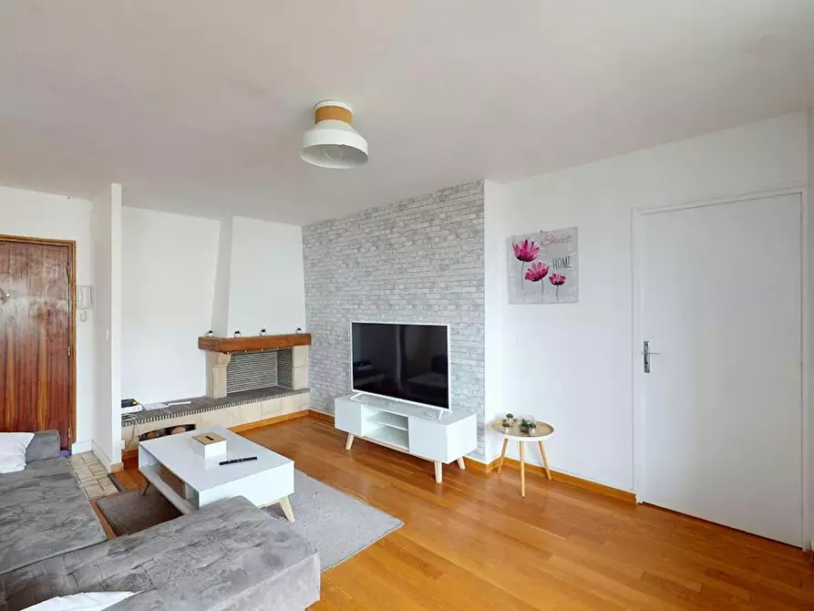 Immagine 2 di Camera in affitto  in Place Voltaire a Orléans