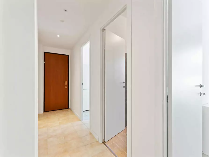 Immagine 9 di Camera in affitto  in Via Pantigliate a Milano