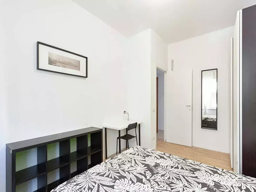 Immagine 4 di Camera in affitto  in Via Pantigliate a Milano