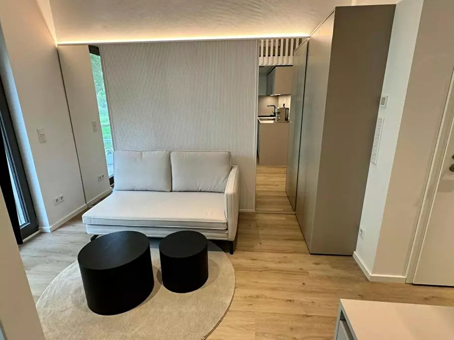 Immagine 1 di Appartamento in affitto  in Am Tierpark a Berlin