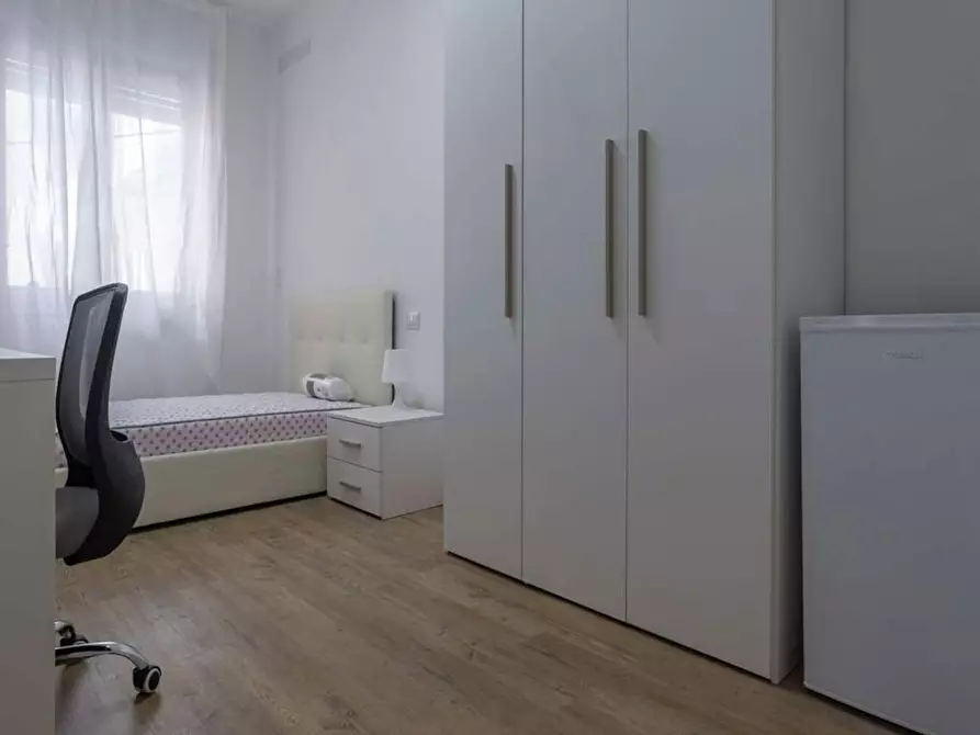 Immagine 1 di Camera in affitto  in Via Antonio Stradivari a Milano