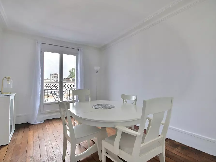 Immagine 7 di Appartamento in affitto  in Rue de La Jonquière a Paris 17